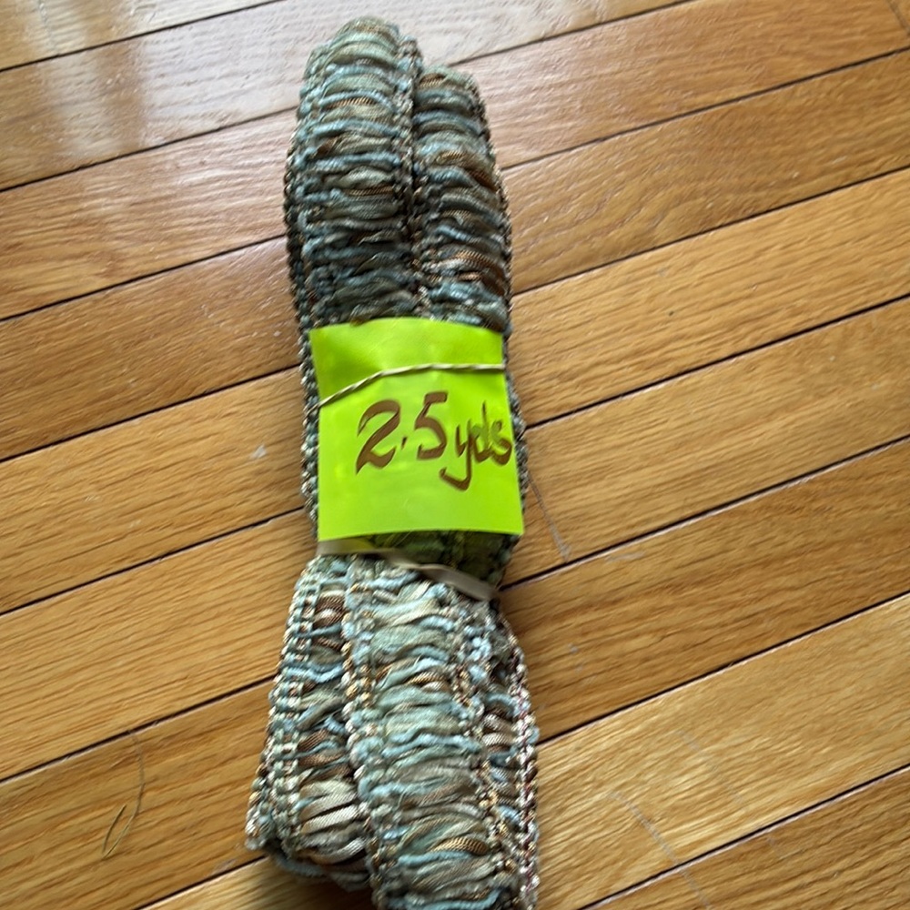 20 Yards Drapery Trim & Cushion Cording - Picture 3 of 12